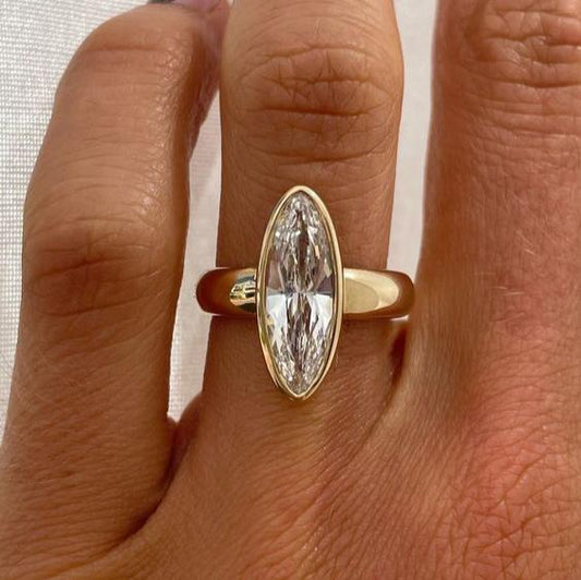Vintage Oval Crystal Gold Ring-Ariette Jewelry