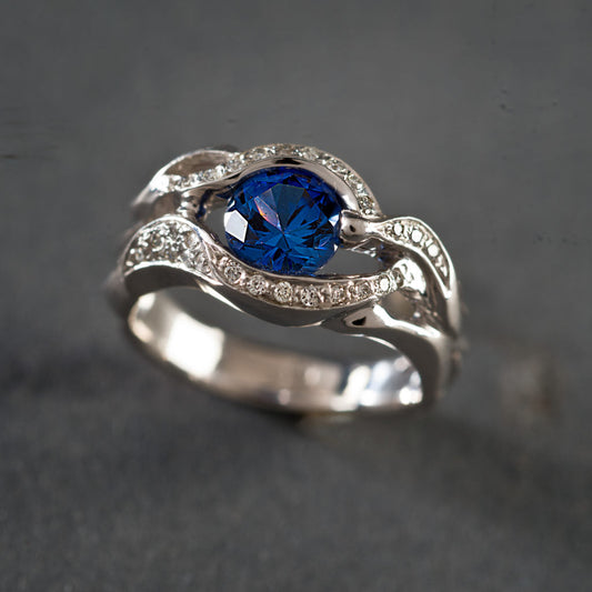Vintage Blue Crystal Eye Silver Ring-Ariette Jewelry