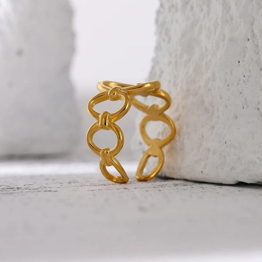 Vintage Open Chain Gold Ring-Ariette Jewelry