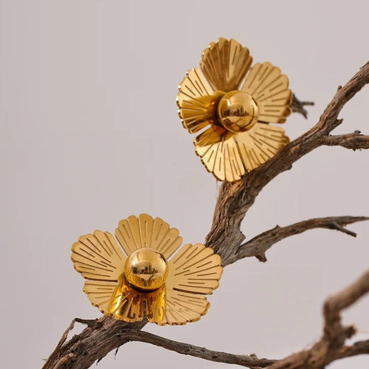 Vintage Gold Floral Stud Earrings-Ariette Jewelry