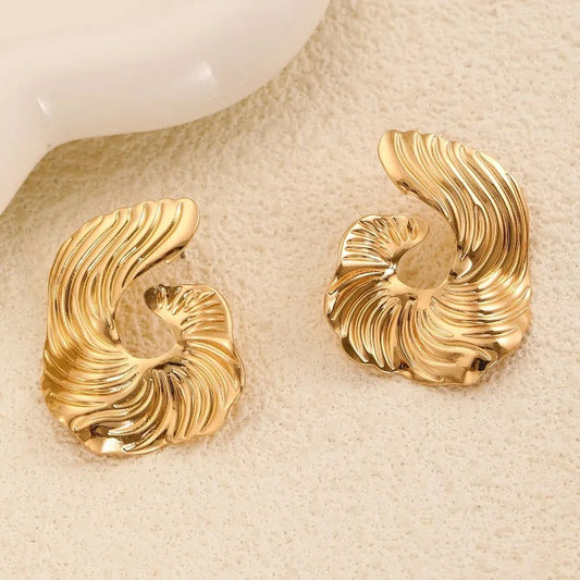 Vintage Gold Irregular Stud Earrings-Ariette Jewelry