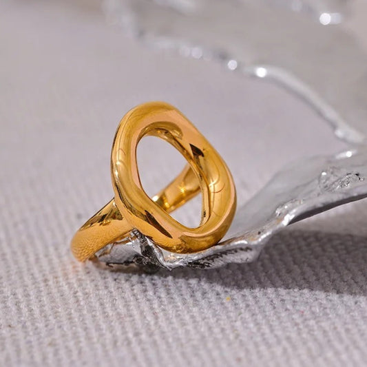Vintage Modern Hollow Gold Ring-Ariette Jewelry