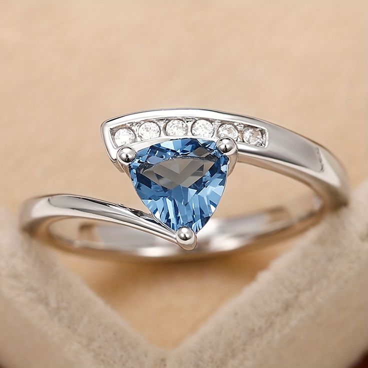 Vintage Elegant Blue Crystal Silver Ring-Ariette Jewelry