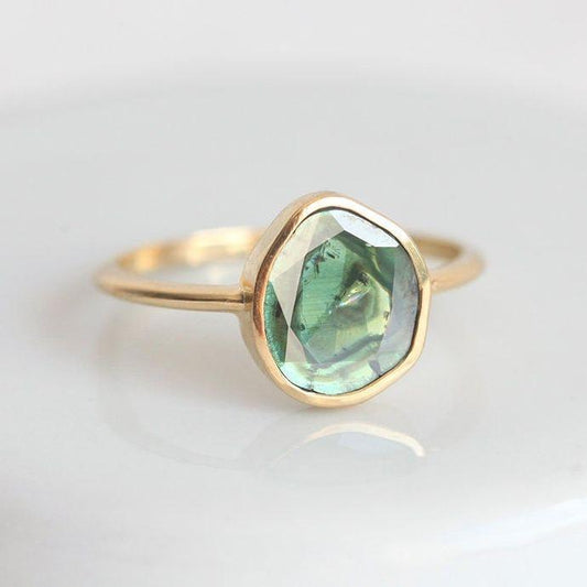 Vintage Green Bright Stone Ring-Ariette Jewelry