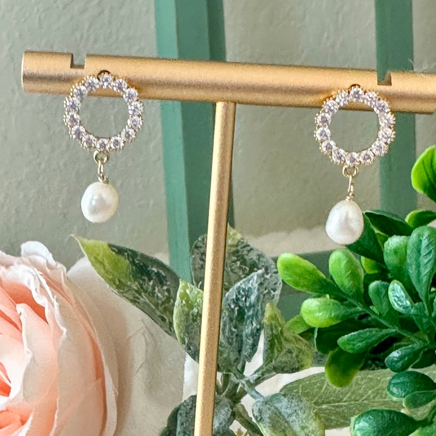 Belina Open Circle Pearl Earrings-Ariette Jewelry