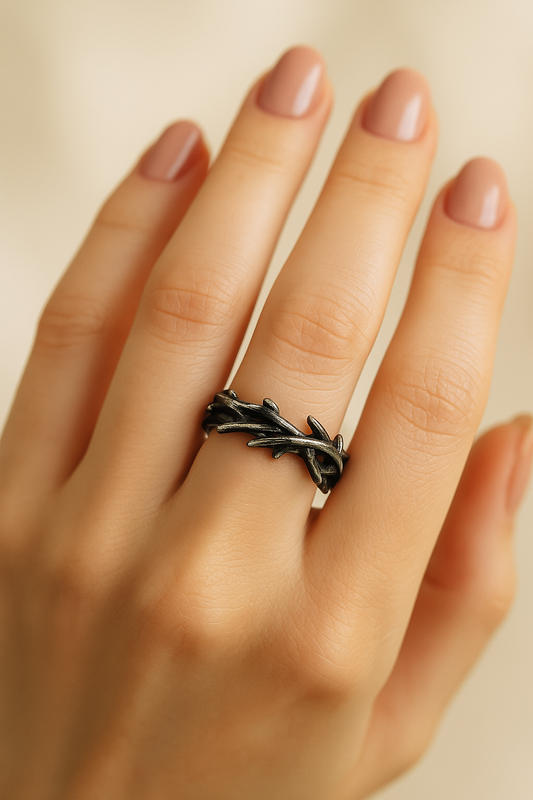 Vintage Black Crown of Thorns Ring-Ariette Jewelry