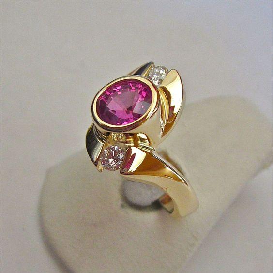 Vintage Garnet Rounded Glass Gold Ring-Ariette Jewelry