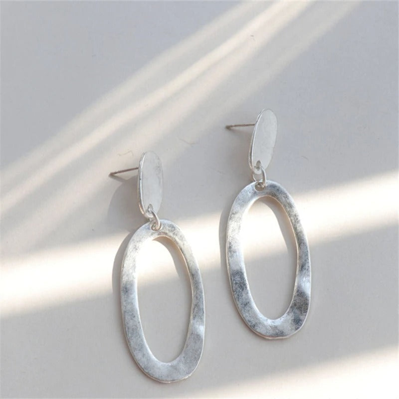 Vintage Silver Oval Dangle Earrings-Ariette Jewelry