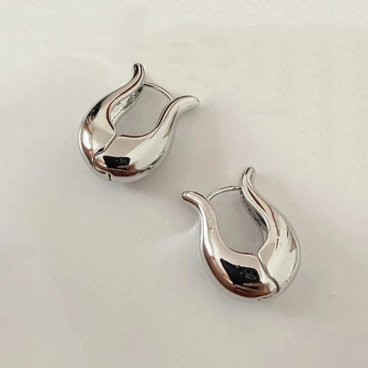 Vintage Sleek Silver Curved Hoop Earrings-Ariette Jewelry