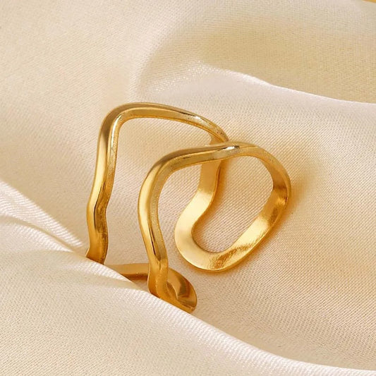 Vintage Sculpted Gold Wavy Shape Open Ring-Ariette Jewelry