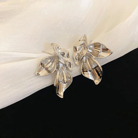 Vintage Silver Curved Leaf-Shaped Earrings-Ariette Jewelry