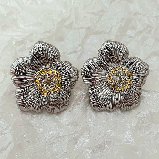 Vintage Gold Center Floral Earrings-Ariette Jewelry