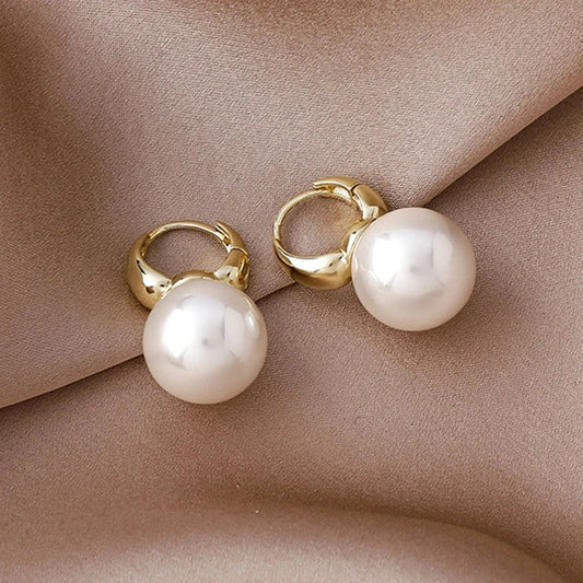 Vintage Gold Round Pearl Earrings-Ariette Jewelry