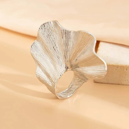 Vintage Silver Flower Petal Texture Ring-Ariette Jewelry