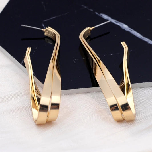 Vintage Gold Twist Hoop Earrings-Ariette Jewelry