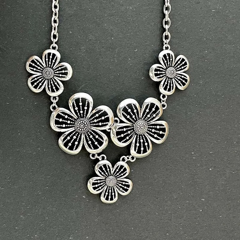 Vintage Black & Silver Flower Pendant Necklace-Ariette Jewelry