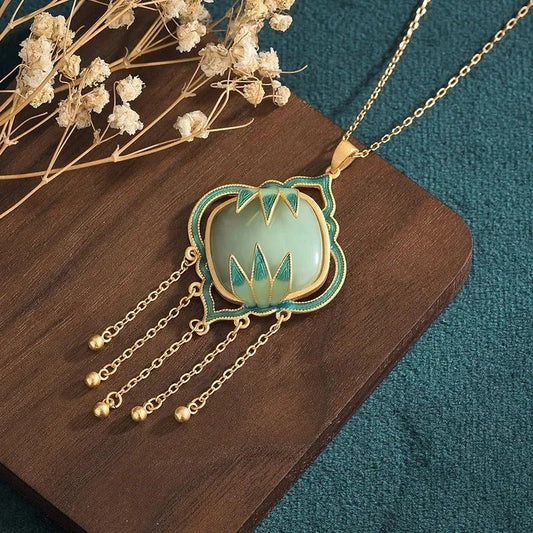 Vintage Gold Bamboo Leaf Green Square Pendant Necklace-Ariette Jewelry