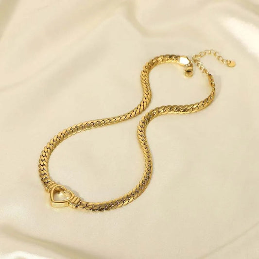 Vintage Gold Heart-Shaped Clasp Necklace-Ariette Jewelry