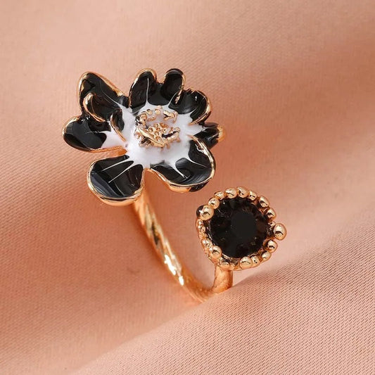 Vintage Gold Black Flower & Black Gemstone Open Ring-Ariette Jewelry