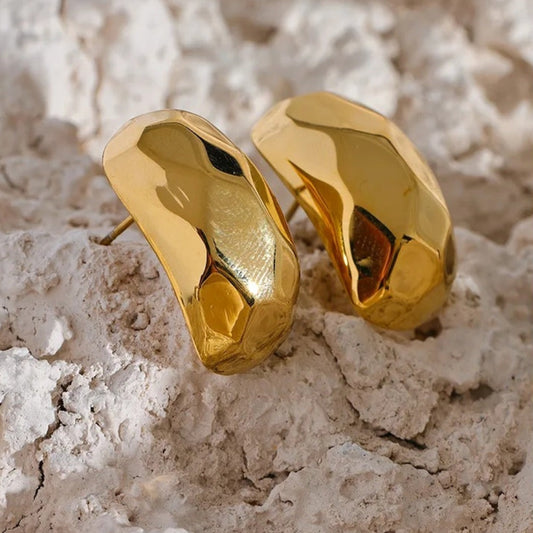Vintage Gold Sculpted Stud Earrings-Ariette Jewelry