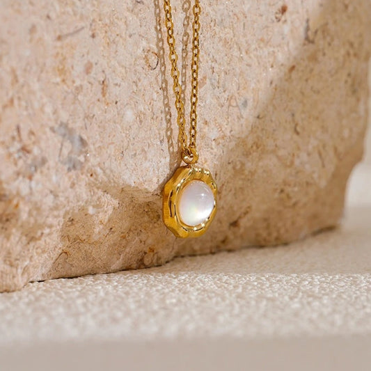 Vintage Pearl Medallion Gold Necklace-Ariette Jewelry