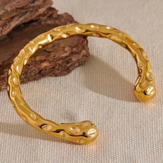 Vintage Sculpted Gold Open Cuff Bracelet-Ariette Jewelry