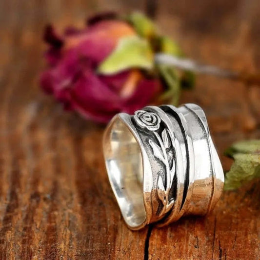 Silver Floral Engraved Statement Ring-Ariette Jewelry