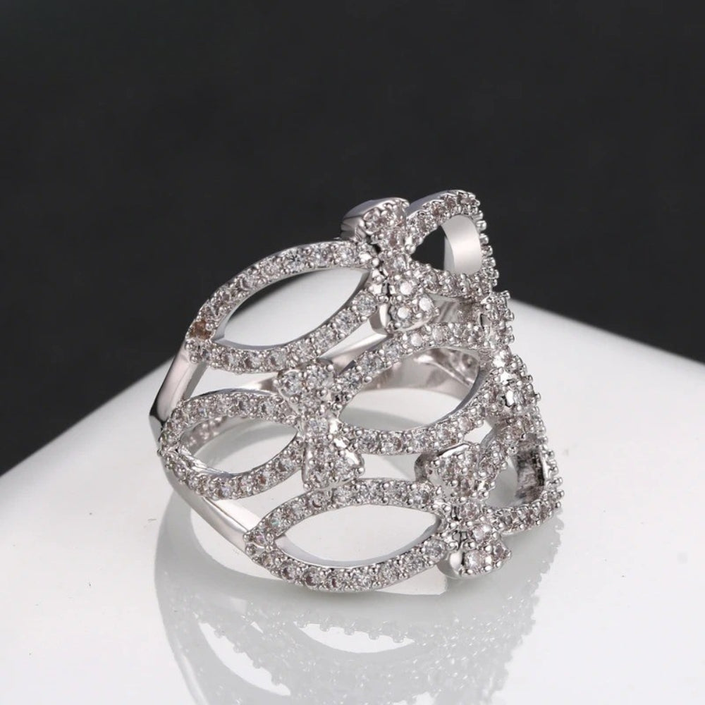 Classic Silver Floral Halo Vintage Ring-Ariette Jewelry