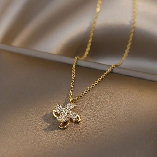 Vintage Gold Rotating Windmill Necklace-Ariette Jewelry
