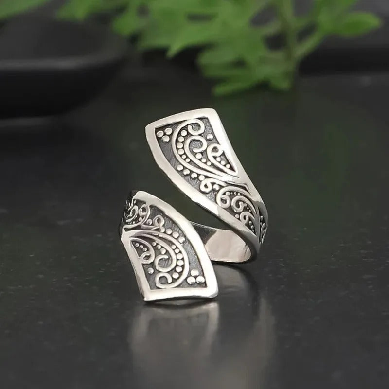 Antique Silver Swirl Adjustable Ring-Ariette Jewelry