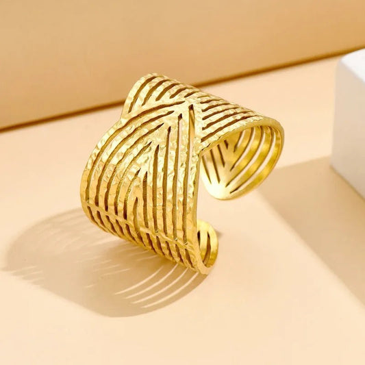 Sculpted Abstract Gold Adjustable Ring-Ariette Jewelry